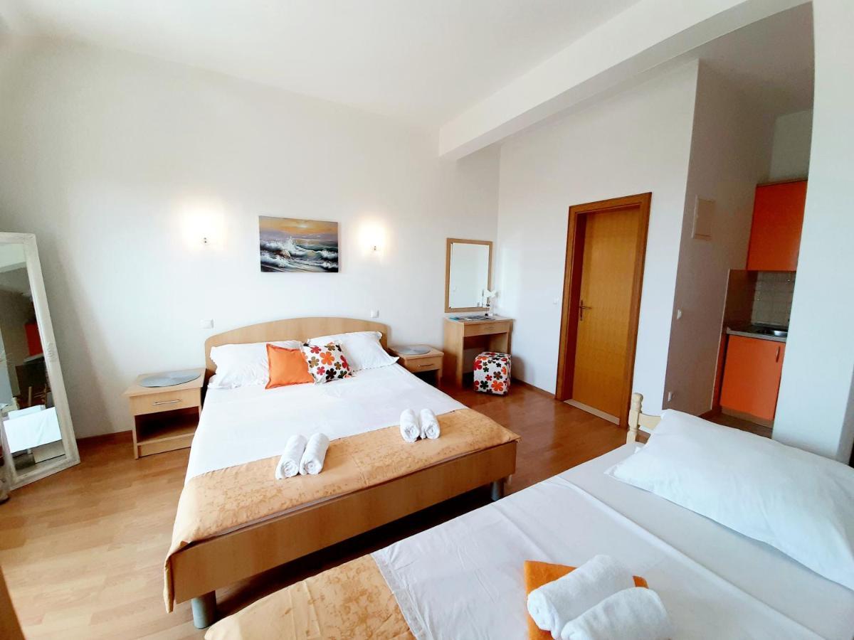 Apartments Akmadzic มาคาร์สกา ภายนอก รูปภาพ