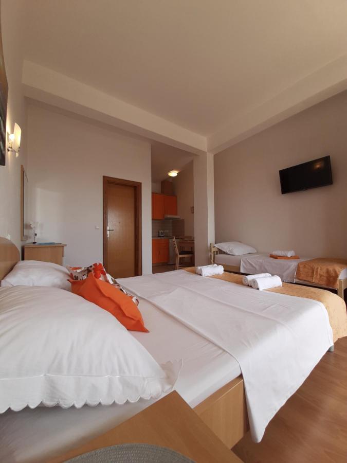 Apartments Akmadzic มาคาร์สกา ภายนอก รูปภาพ